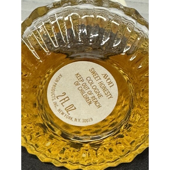 Vintage Avon Angel Cologne Decanter Bottle – Collectible Perfume Figurine Glass - Picture 6 of 10